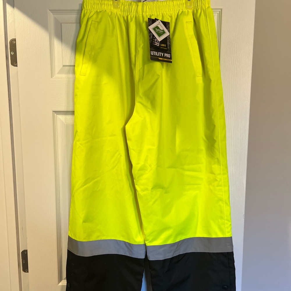 Utility Pro Professional Grade Waterproof Pants Reflective Safety Wear L/32